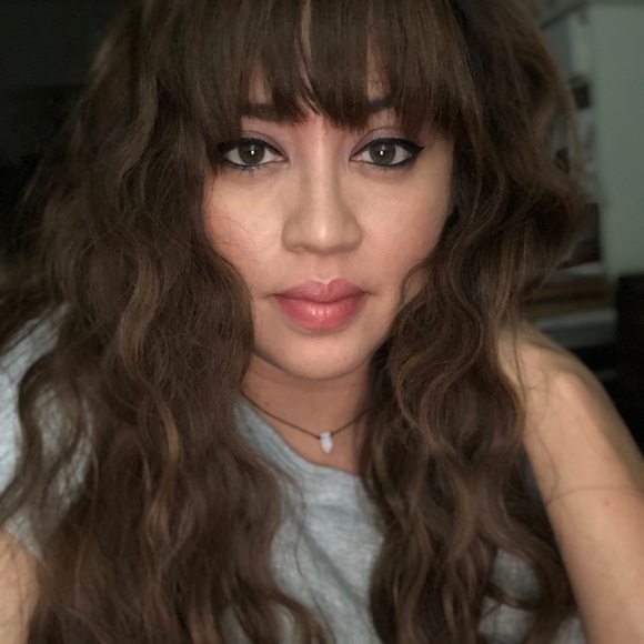 Meet your Posher, Jessica - Picture 1 of 1